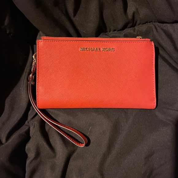 Michael Kors Wallet - Picture 1 of 4
